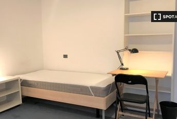 milan, Lombardy 20122