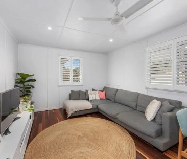 “beautifully renovated” - Photo 4