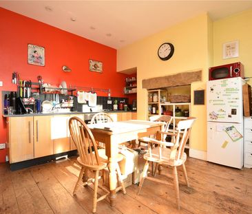 50, Yewdall Road, Leeds, LS13 1NB - Photo 6