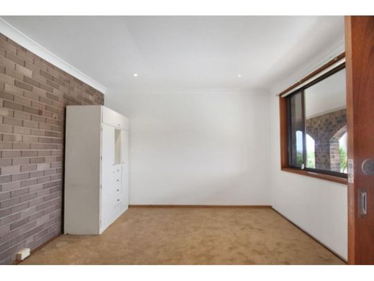 6 Binda Street, Keiraville, NSW 2500 - Photo 1