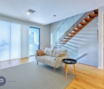 Expansive Townhome in Annerley - Photo 1