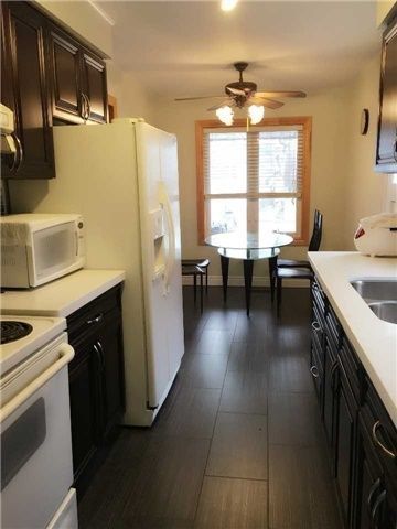 For Lease - 82 Apache Trail, Toronto, Ontario - Photo 2