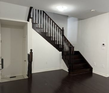 For Lease - 479 George Ryan Avenue, Oakville, Ontario - Photo 6
