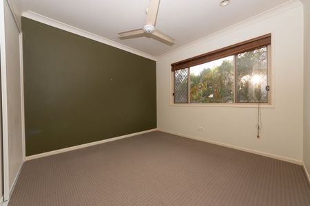 Included internet, water & mowing - Photo 5