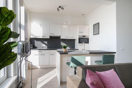 Appartement te huur: Van Oldenbarneveltstraat 135-B02 3012 GT Rotterdam - Photo 2