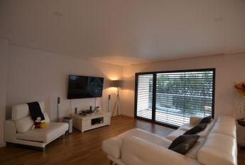 Moradia isolada T4+1 para arrendamento no Alto da Barra em Oeiras