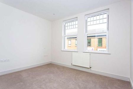 Tooting High Street, SW17 - Photo 2