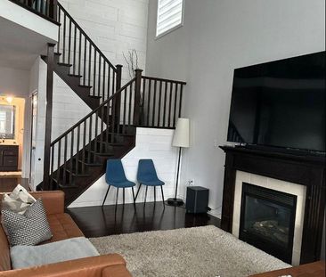 For Lease - 7 Woodvalley Court, Hamilton, Ontario - Photo 2