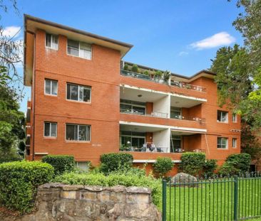 3 Bedroom Unit In Prime Location with Garage & Storeroom! - Photo 2