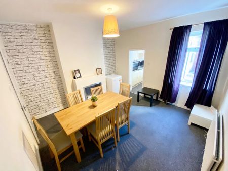 3 bedroom house share to rent - Photo 3