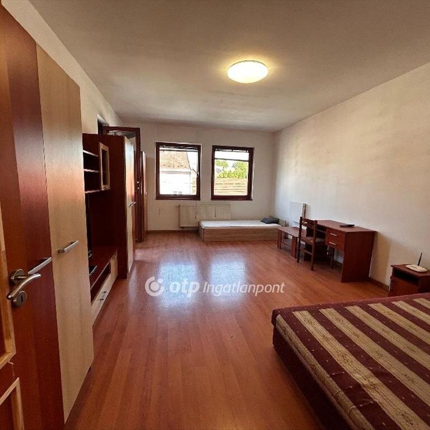 Kiadó újszerű állapotú lakás - Dunaújváros - Photo 1