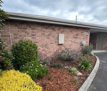 Low maintenance living - Photo 6