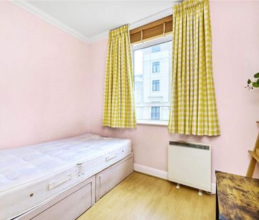 3 bedroom flat to rent - Photo 1