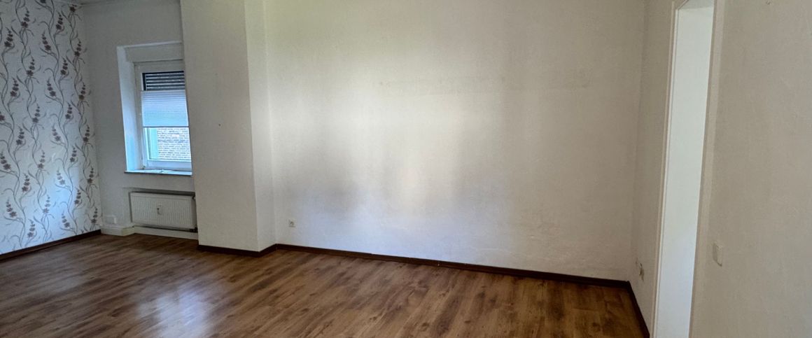 Geräumige 2-Zimmer-Wohnung in Mülheim an der Ruhr. Für Selbstrenovierer! - Photo 1