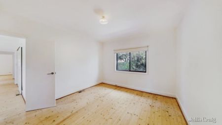 3 Bed, 1 Bath - Photo 5