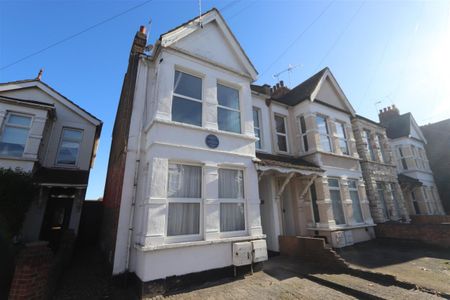 Hamlet Court Road, Westcliff-On-Sea - Photo 4