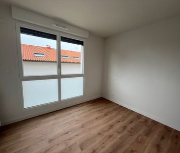 Location Appartement 3 pièces 63m² BRUGUIERES 31150 - Photo 4