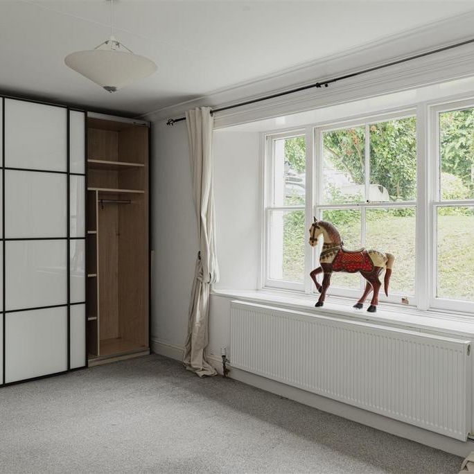 4 bedroom house to rent - Photo 1