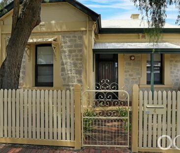 Open the Door to Character Charm in a Prime Beulah Park Location - Photo 4