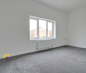 2 bedroom semi-detached house to rent - Photo 2