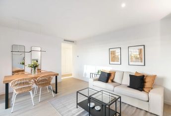 Carrer de Pi i Margall, Badalona, Catalonia 08912