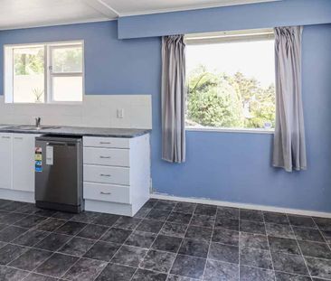 Welcome to your new home in Kelson! - Photo 1