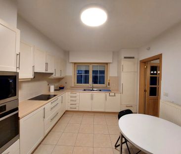 Te huur – Charmante alleenstaande woning met garage in Wakken - Photo 4