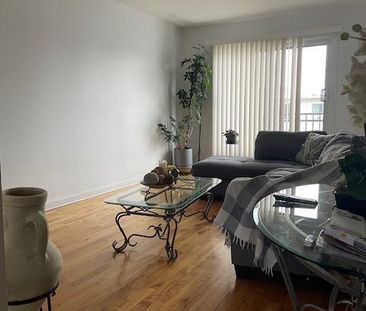 Magnifique grande appartement, 4 1/2, bien entretenue dans un quart... - Photo 1