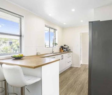 Deanwell's Dream Home - Photo 3