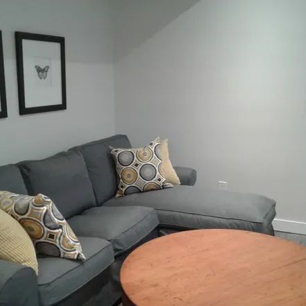 For Lease - 15 Castlefield Avenue Unit# Lower, Toronto, Ontario - Photo 1