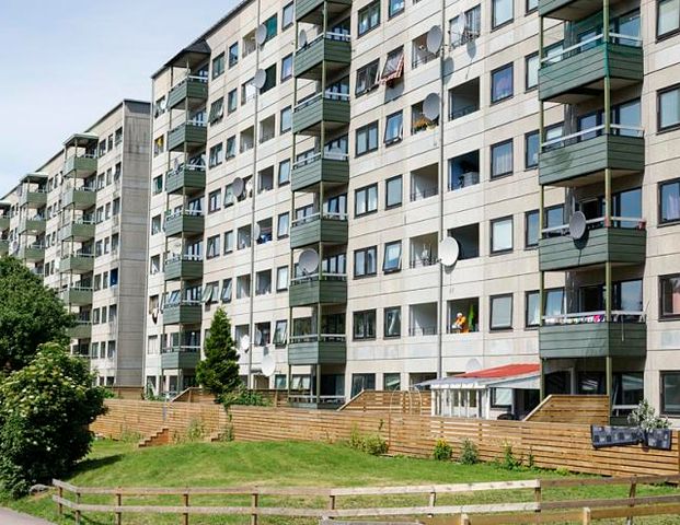 Bredfjällsgatan 66 - Photo 1