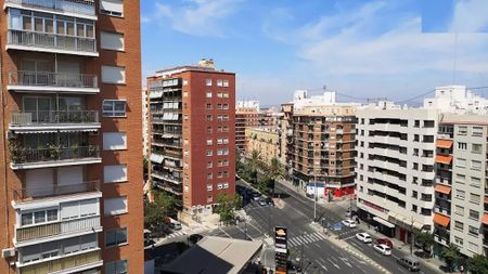 Carrer Riu Ebre, Valencia, Valencian Community 46010 - Photo 2