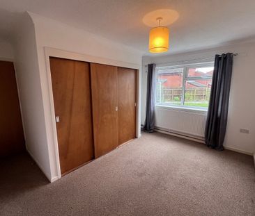 Courtfields, Swaffham, Norfolk - Photo 5