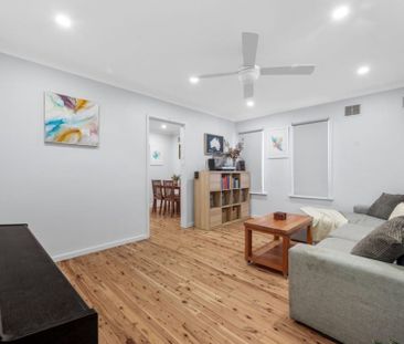 Generous Sized 3 Bedroom Home - Photo 2