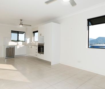 Modern 2 Bedroom Unit on City Fringe - Photo 1