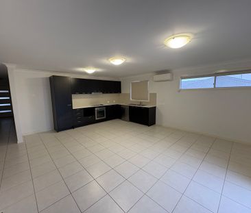 Easy Living in Glenvale – 3 Bed, 2 Bath Unit - Photo 3