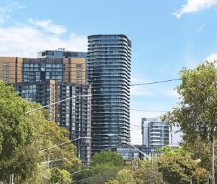 Contemporary Two-Bedroom Haven in the Prestigious 'Landmark' - Photo 6