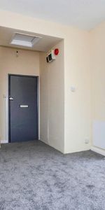 London Road - Photo 4