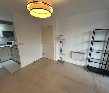 1 bedroom flat to rent - Photo 2