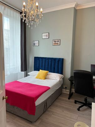 Room in a Shared Flat, Grange Loan, EH9 - Photo 1