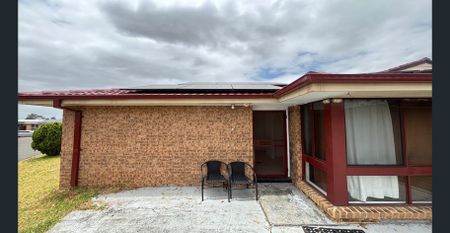 Stylish 3-Bedroom property in Mount Druitt - Photo 4