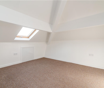 3 bedroom apartment to rent - Photo 3