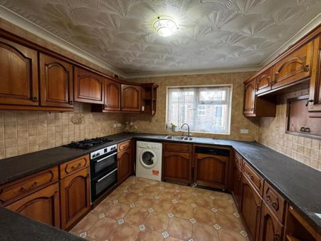 House share to rent - Photo 4