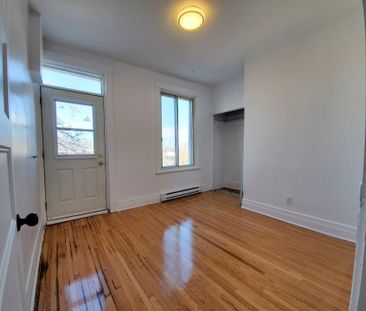 5538 Boul. St Michel Montréal (Rosemont, QC H1Y - Photo 1