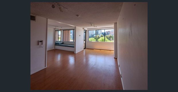 Park Tower - Photo 1