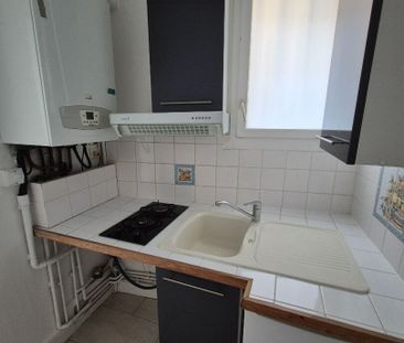 Location Appartement 3 pièces 44m² ROUEN 76000 - Photo 2