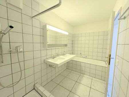 Helle 3.5 Zimmerwohnung mit Aussicht - Photo 5