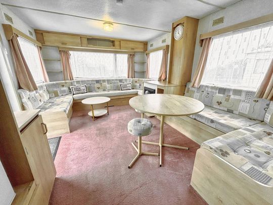 1 bedroom property to rent - Photo 1