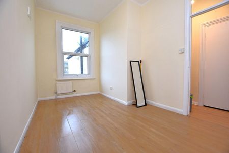 1 bedroom Flat To Let Total Size: 410 SQ FT - Photo 2