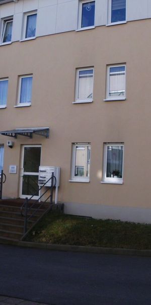 Pößneck, kleine feine 2-Raum-Wohnung mit Balkon (ME27) - Foto 1